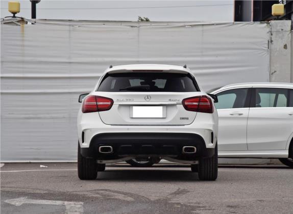 奔驰GLA 2019款 GLA 220 4MATIC 运动型 外观   正后