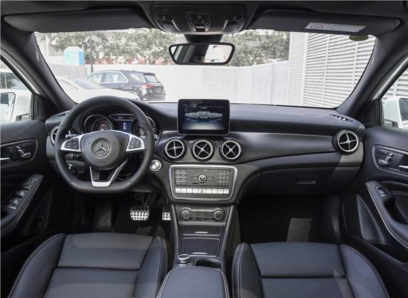 奔驰GLA 2019款 GLA 260 4MATIC 运动型 中控类   中控全图