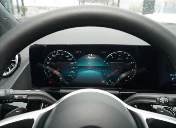 奔驰GLA 2022款 改款 GLA 200 4MATIC 中控类   仪表盘