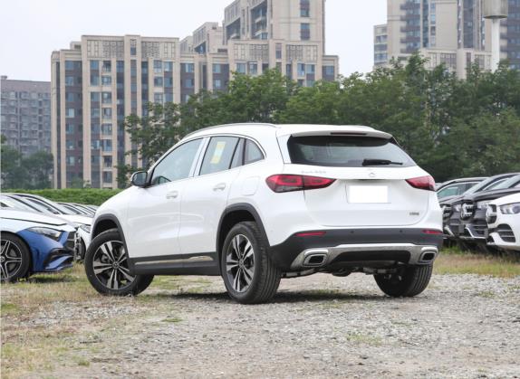 奔驰GLA 2022款 GLA 220 外观   斜后