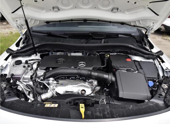 奔驰GLA 2022款 GLA 220 4MATIC 其他细节类   发动机舱