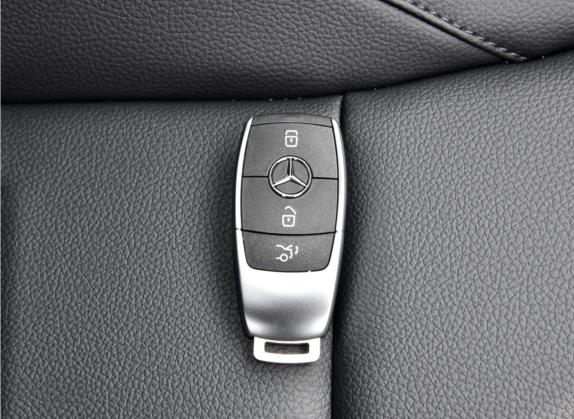 奔驰GLA 2022款 GLA 220 4MATIC 其他细节类   钥匙