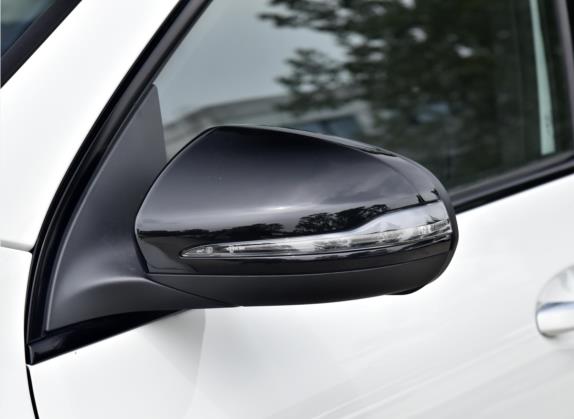 奔驰GLA 2022款 GLA 220 4MATIC 外观细节类   外后视镜