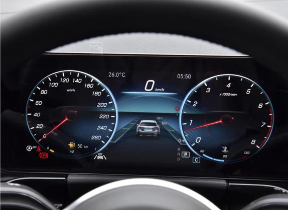 奔驰GLA 2022款 GLA 220 4MATIC 中控类   仪表盘