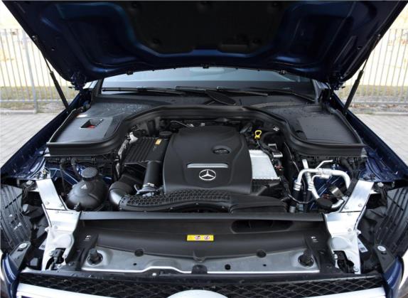 奔驰GLC 2016款 GLC 300 4MATIC 豪华型 其他细节类   发动机舱