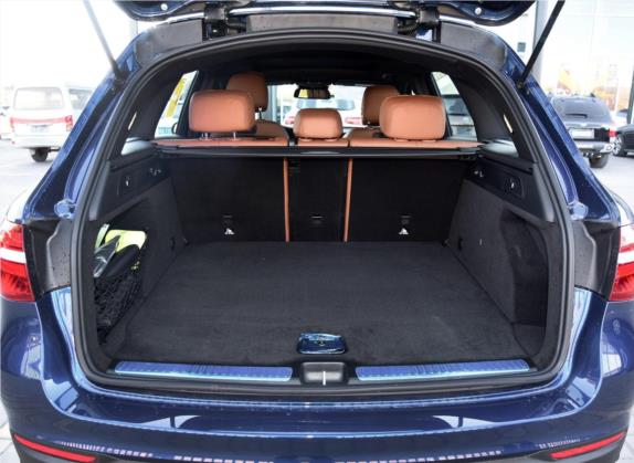 奔驰GLC 2016款 GLC 300 4MATIC 豪华型 车厢座椅   后备厢