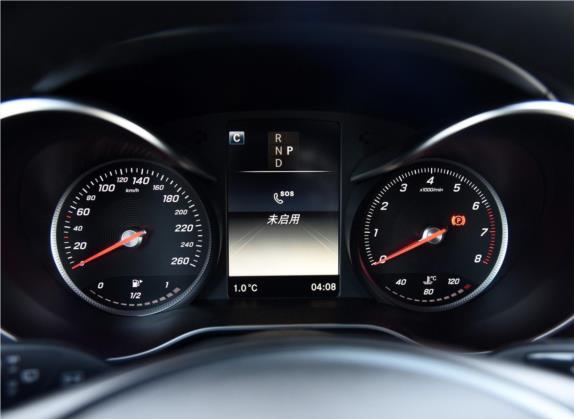 奔驰GLC 2016款 GLC 300 4MATIC 豪华型 中控类   仪表盘