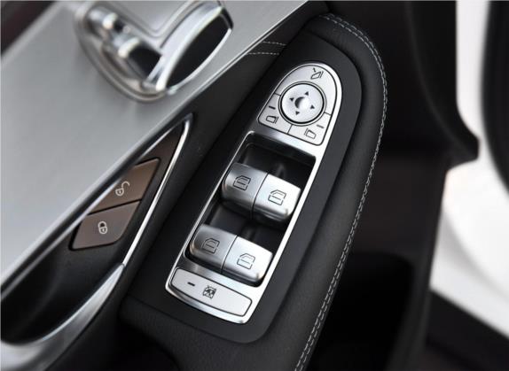 奔驰GLC 2016款 GLC 200 4MATIC 车厢座椅   门窗控制