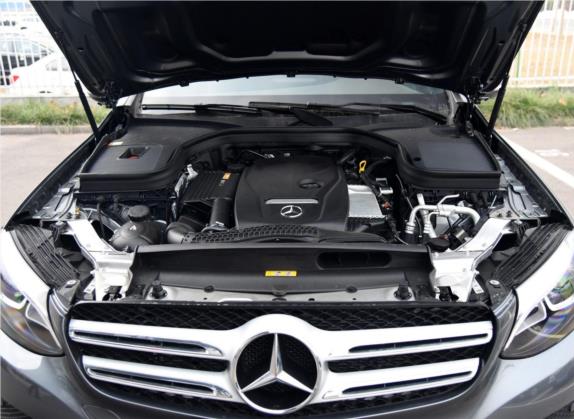奔驰GLC 2016款 GLC 260 4MATIC 动感型 其他细节类   发动机舱