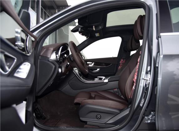 奔驰GLC 2016款 GLC 260 4MATIC 动感型 车厢座椅   前排空间