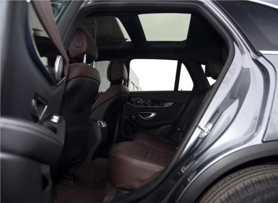 奔驰GLC 2016款 GLC 260 4MATIC 动感型 车厢座椅   后排空间