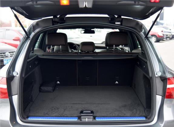 奔驰GLC 2016款 GLC 260 4MATIC 动感型 车厢座椅   后备厢