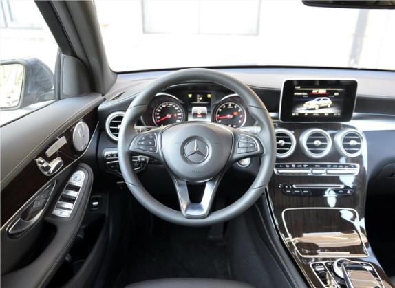 奔驰GLC 2016款 GLC 260 4MATIC 豪华型 中控类   驾驶位