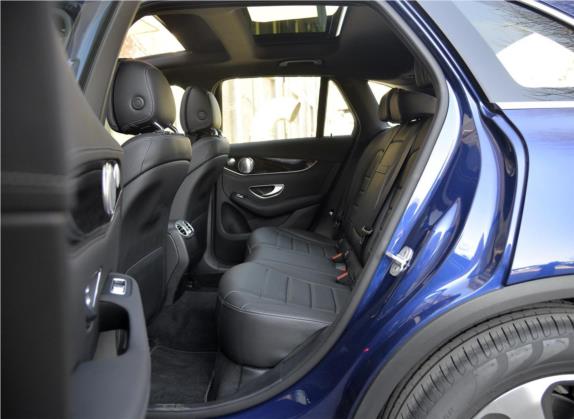 奔驰GLC 2016款 GLC 260 4MATIC 豪华型 车厢座椅   后排空间
