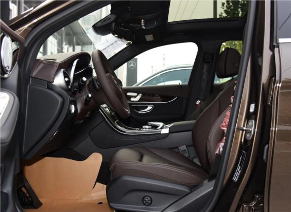 奔驰GLC 2017款 GLC 260 4MATIC 豪华型 车厢座椅   前排空间