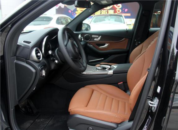 奔驰GLC 2017款 GLC 300 4MATIC 豪华型 车厢座椅   前排空间