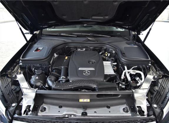 奔驰GLC 2018款 GLC 200 4MATIC 其他细节类   发动机舱