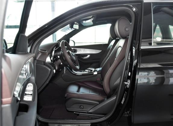 奔驰GLC 2018款 GLC 200 4MATIC 车厢座椅   前排空间