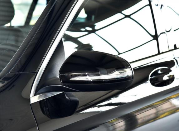 奔驰GLC 2018款 GLC 200 4MATIC 外观细节类   外后视镜