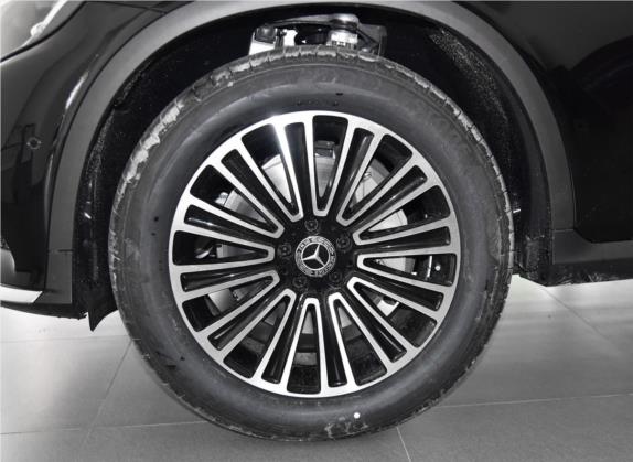 奔驰GLC 2018款 GLC 260 4MATIC 动感型 其他细节类   前轮