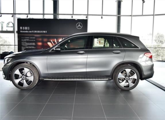 奔驰GLC 2018款 GLC 300 4MATIC 动感型 外观   正侧