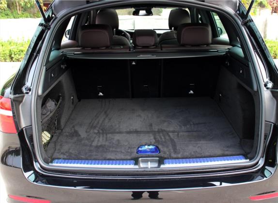 奔驰GLC 2018款 GLC 300 4MATIC 豪华型 车厢座椅   后备厢