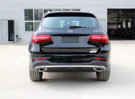 奔驰GLC 2018款 GLC 300 4MATIC 豪华型 外观   正后