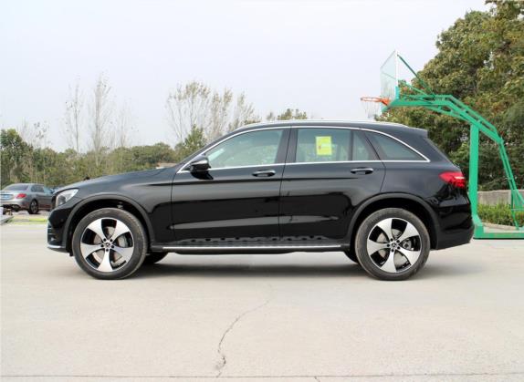 奔驰GLC 2018款 GLC 300 4MATIC 豪华型 外观   正侧
