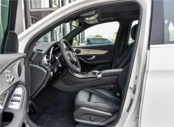 奔驰GLC 2018款 改款 GLC 200 4MATIC 车厢座椅   前排空间