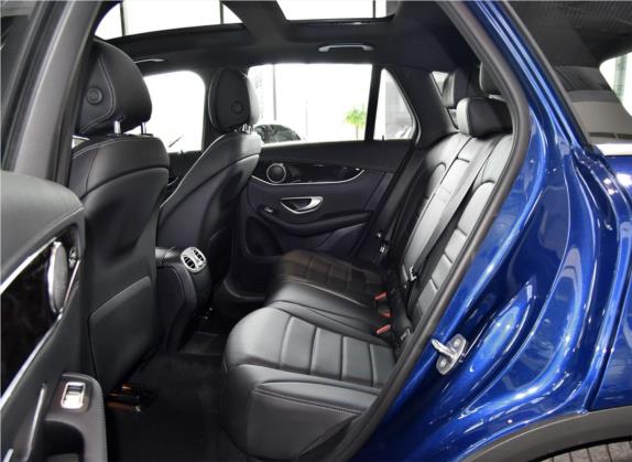 奔驰GLC 2018款 改款 GLC 260 4MATIC 动感型 车厢座椅   后排空间