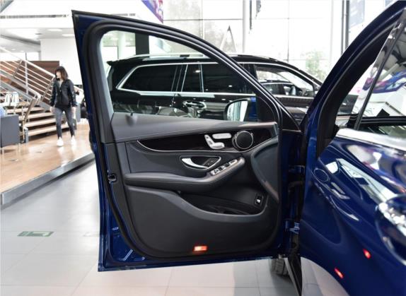 奔驰GLC 2018款 改款 GLC 260 4MATIC 动感型 车厢座椅   前门板