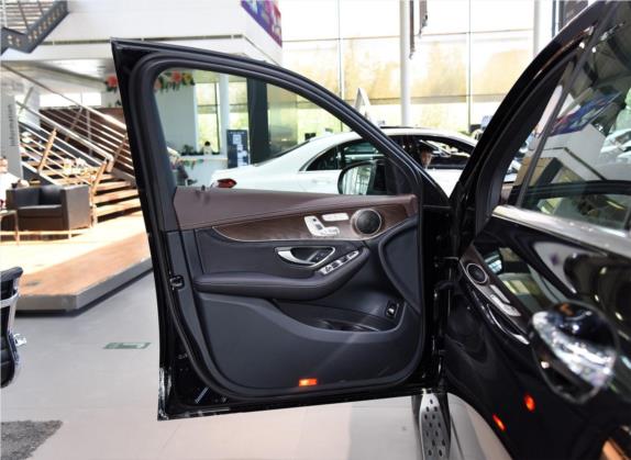奔驰GLC 2018款 改款 GLC 300 4MATIC 豪华型 车厢座椅   前门板