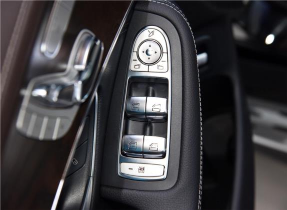 奔驰GLC 2018款 改款 GLC 300 4MATIC 豪华型 车厢座椅   门窗控制