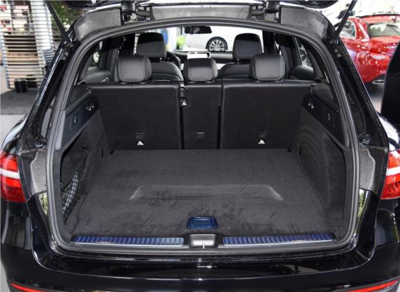 奔驰GLC 2019款 GLC 200 4MATIC 车厢座椅   后备厢