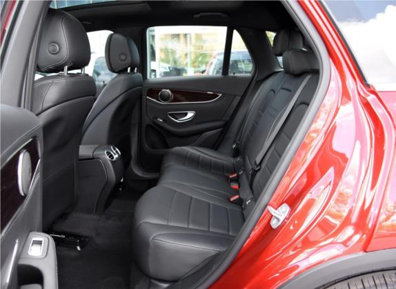 奔驰GLC 2019款 GLC 260 4MATIC 豪华型 车厢座椅   后排空间