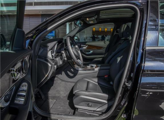 奔驰GLC 2019款 GLC 260 L 4MATIC 动感型 车厢座椅   前排空间