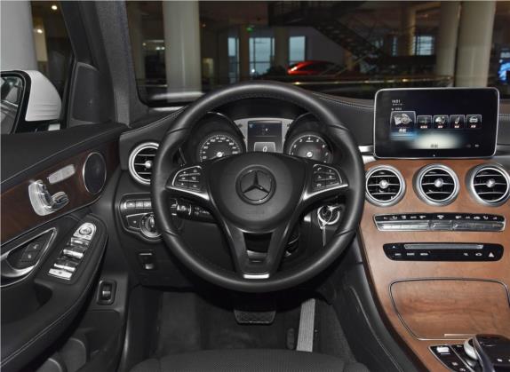 奔驰GLC 2019款 GLC 300 L 4MATIC 豪华型 中控类   驾驶位