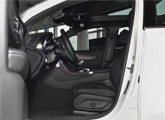 奔驰GLC 2019款 GLC 300 L 4MATIC 豪华型 车厢座椅   前排空间