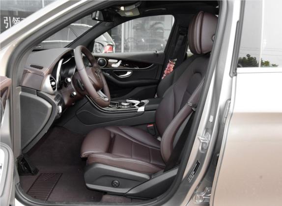 奔驰GLC 2019款 GLC 260 L 4MATIC 豪华型 车厢座椅   前排空间