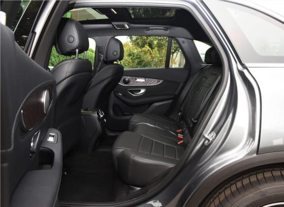 奔驰GLC 2020款 GLC 300 L 4MATIC 动感型 车厢座椅   后排空间