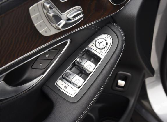 奔驰GLC 2020款 GLC 300 L 4MATIC 动感型 车厢座椅   门窗控制