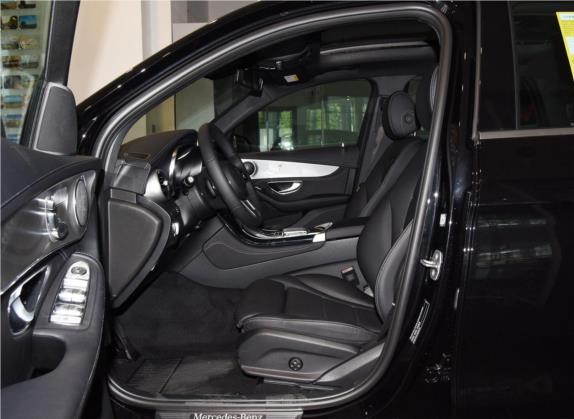 奔驰GLC 2020款 GLC 260 L 4MATIC 动感型 车厢座椅   前排空间