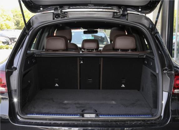 奔驰GLC 2020款 改款 GLC 260 L 4MATIC 豪华型 车厢座椅   后备厢