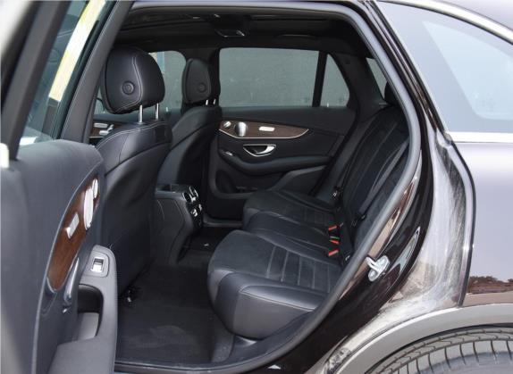 奔驰GLC 2020款 改款 GLC 300 L 4MATIC AMG-Line 车厢座椅   后排空间