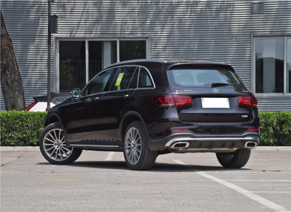 奔驰GLC 2020款 改款 GLC 300 L 4MATIC AMG-Line 外观   斜后