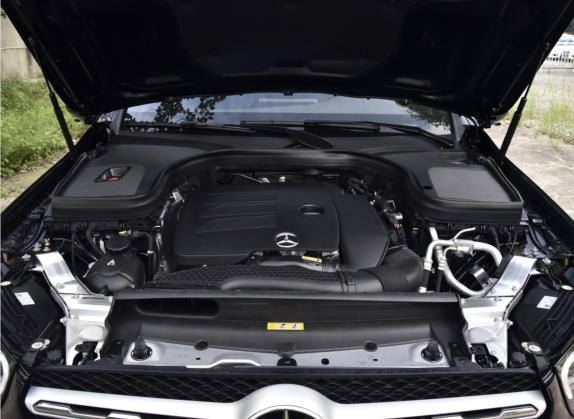 奔驰GLC 2021款 GLC 260 L 4MATIC 动感型 其他细节类   发动机舱
