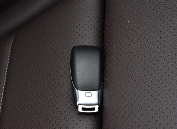 奔驰GLC 2021款 GLC 260 L 4MATIC 动感型 其他细节类   钥匙