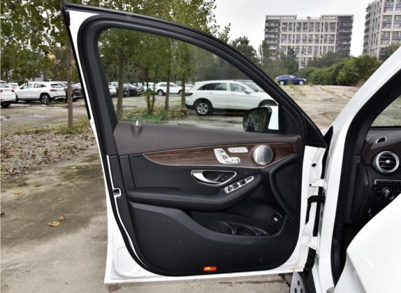奔驰GLC 2021款 GLC 300 L 4MATIC 动感型 车厢座椅   前门板