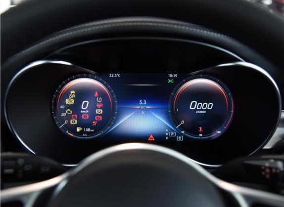奔驰GLC 2022款 GLC 260 L 4MATIC 动感型 中控类   仪表盘