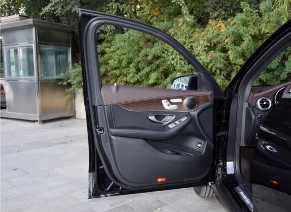 奔驰GLC 2022款 GLC 260 L 4MATIC 豪华型 车厢座椅   前门板